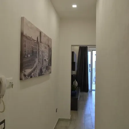 Benny Houses E * Lecce